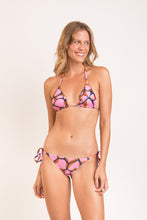 Load image into Gallery viewer, Model Front: Rio De Sol Bottom Bottom Amore-Pink Lacinho