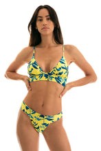 Load image into Gallery viewer, Model Front: Rio De Sol Top Top Lemon Flower Tri Cos
