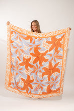 Load image into Gallery viewer, Model Front: Rio De Sol Pareo Olyra Canga