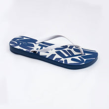 Load image into Gallery viewer, Product Back: Rio De Sol Flip-Flop Pottery Slim