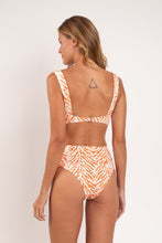 Load image into Gallery viewer, Model Back: Rio De Sol Bottom Bottom Sahari Hotpants