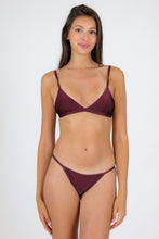 Load image into Gallery viewer, Model Front: Rio De Sol Bottom Bottom Barolo California