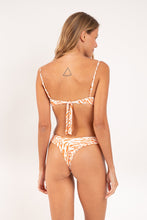 Load image into Gallery viewer, Model Back: Rio De Sol Top Top Sahari Juliette
