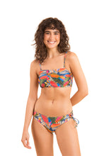 Load image into Gallery viewer, Model Front: Rio De Sol Set Set Jungle Bandeau-Reto Madrid
