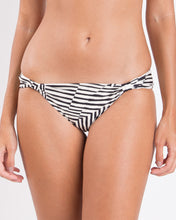 Load image into Gallery viewer, Gallery: Rio De Sol Bottom Bottom Collage Mel
