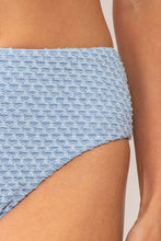 Load image into Gallery viewer, Image 06: Rio De Sol Bottom Bottom Drift-Cianita Hotpants
