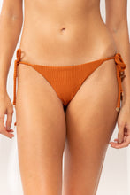 Load image into Gallery viewer, Gallery: Rio De Sol Bottom Bottom Ferrugo Cheeky-Tie
