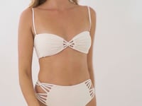 Load and play video in Gallery viewer, Video: Rio De Sol Top Top Malibu-Natural Bandeau-Iris
