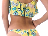 Load and play video in Gallery viewer, Video: Rio De Sol Set Florescer Babado
