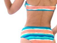 Load and play video in Gallery viewer, Video: Rio De Sol Bottom Bottom Upbeat Reto Hotpant
