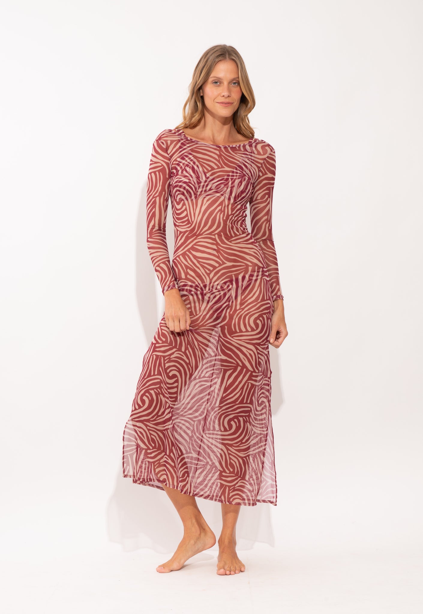 Model Front: Rio De Sol Maxi Dresses Dune Dress Lucy
