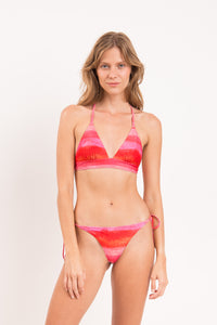 Model Front: Rio De Sol Top Top Cher Tri-Cos