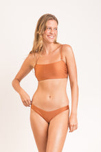 Load image into Gallery viewer, Image 04: Rio De Sol Top Top Nocciola Bandeau-Reto
