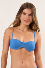 Load image into Gallery viewer, Gallery: Rio De Sol Top Top Pacifica Coral
